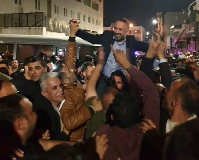 67 1641110444070404096 n