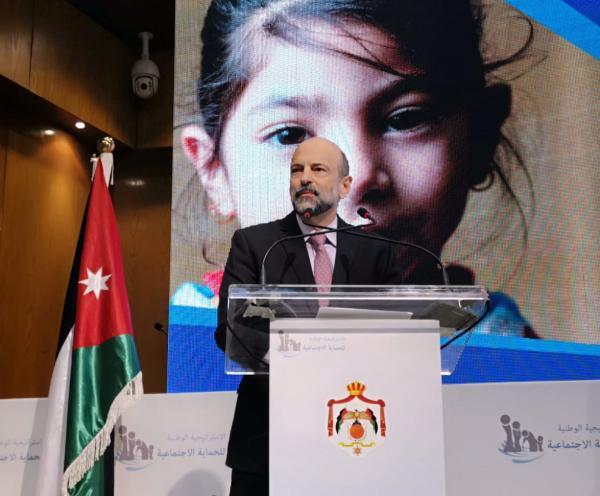 main image5cee51063a15a