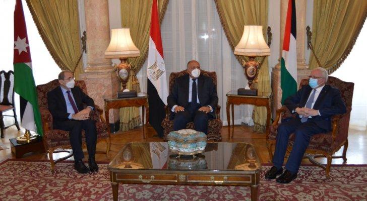 وزراء الخارجية الفلسطيني رياض المالكي والمصري سامح شكري والأردني أيمن الصفدي - ارشيف